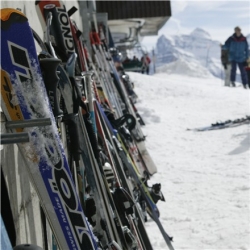 Skidiebstahl im Skiurlaub